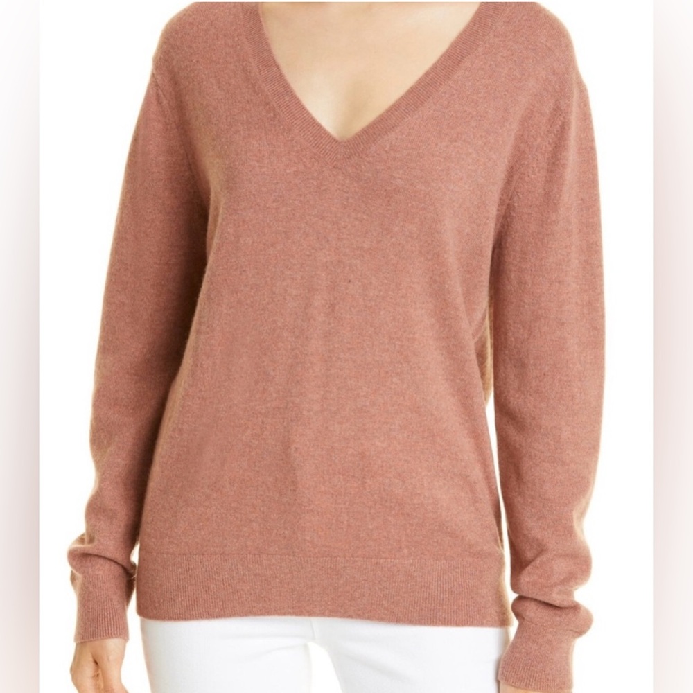 Vince V-Neck 💯 Cashmere Sweater in Dusty Pink